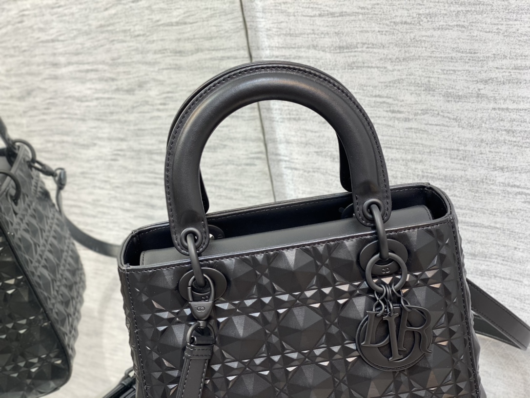 Medium Lady Dior Bag Black Cannage Calfskin with Diamond Motif